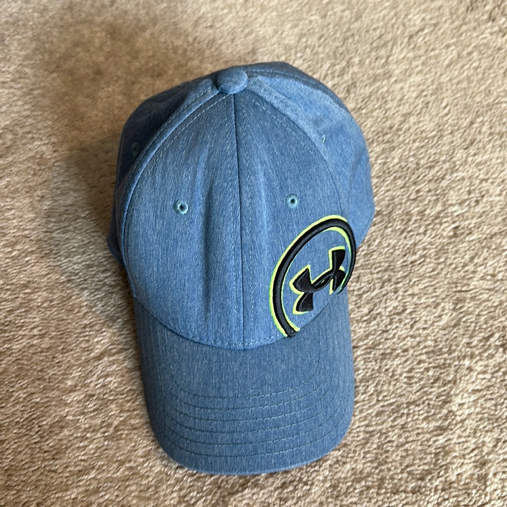 Under Armour Fitted Size Small Hat